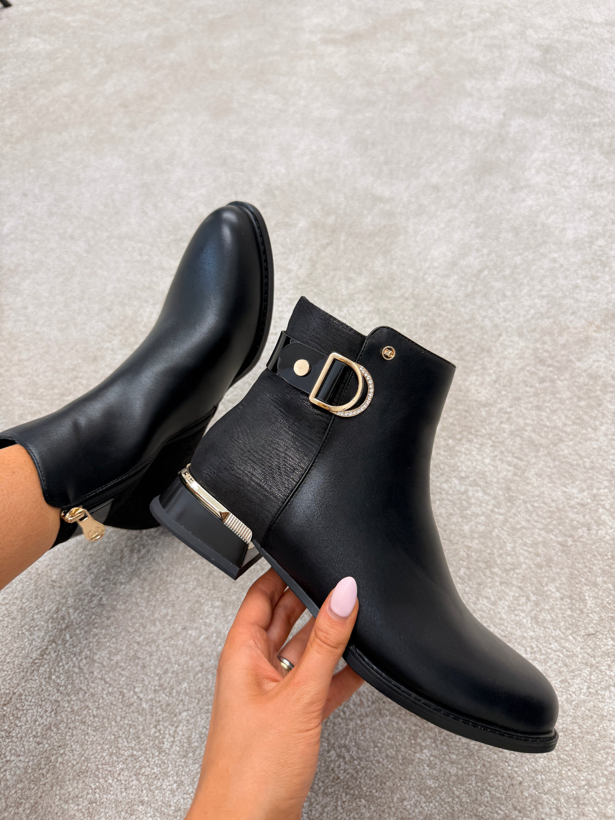 Wuqi One Ink Boots