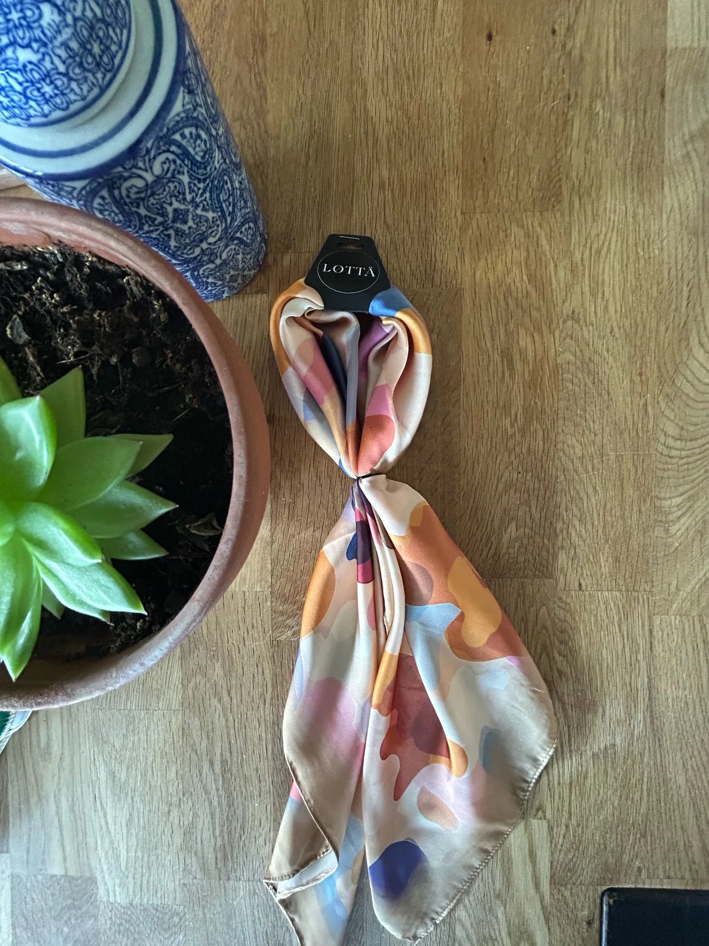 LOTTA Cloud Confetti scarf