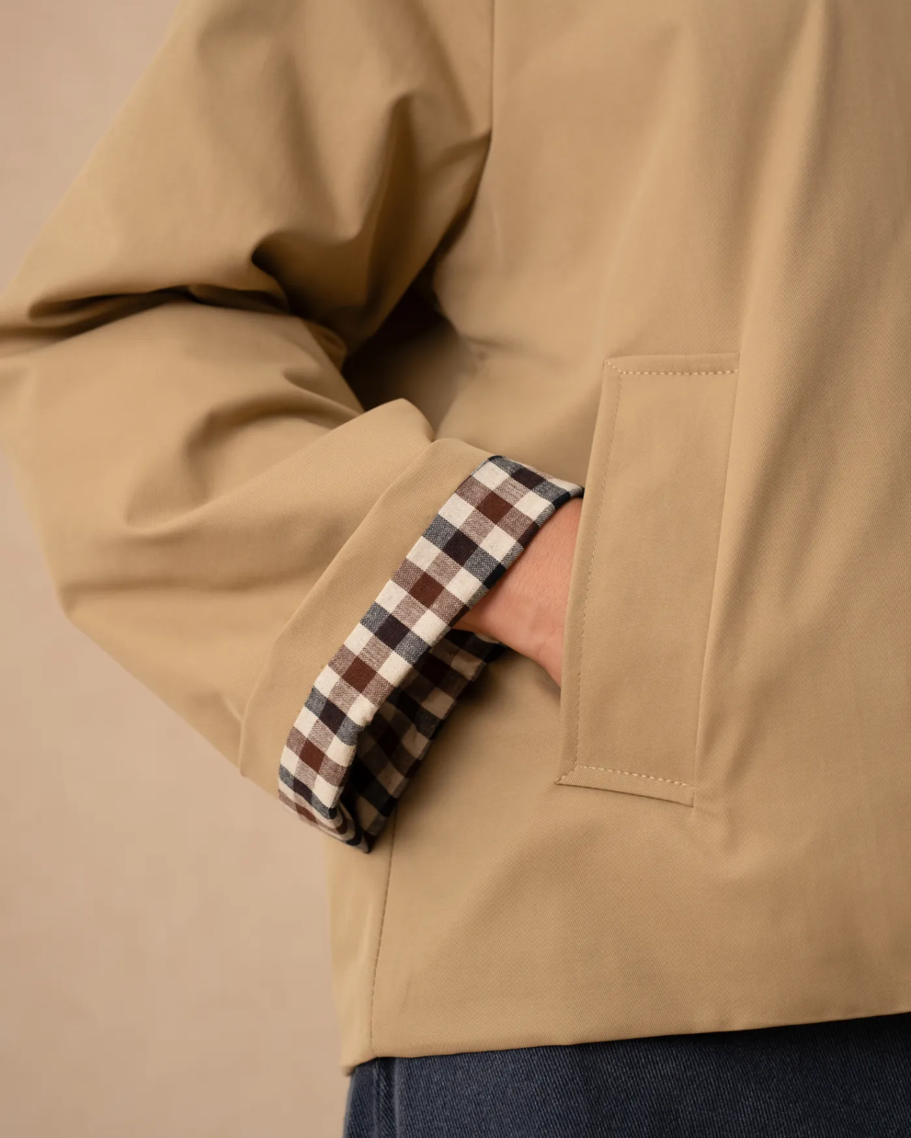 Short Trench Coat Beige