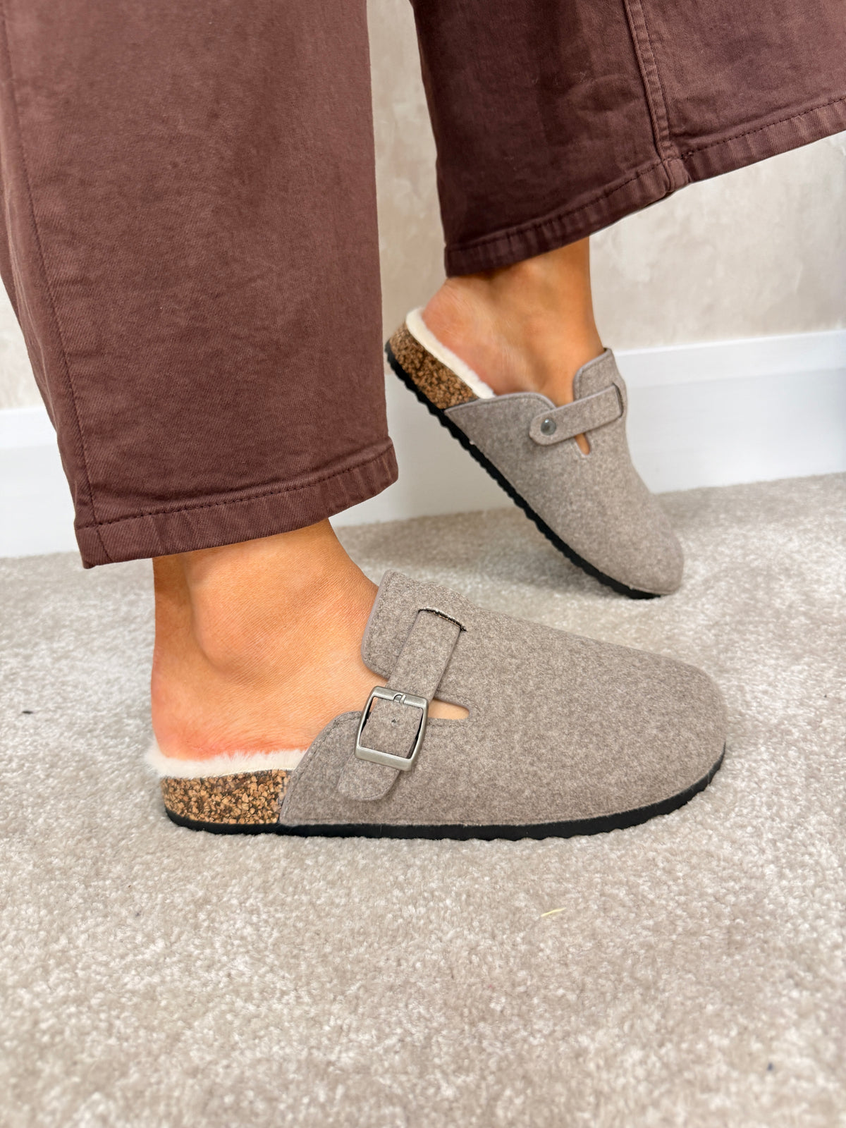 Ruthie slippers mink