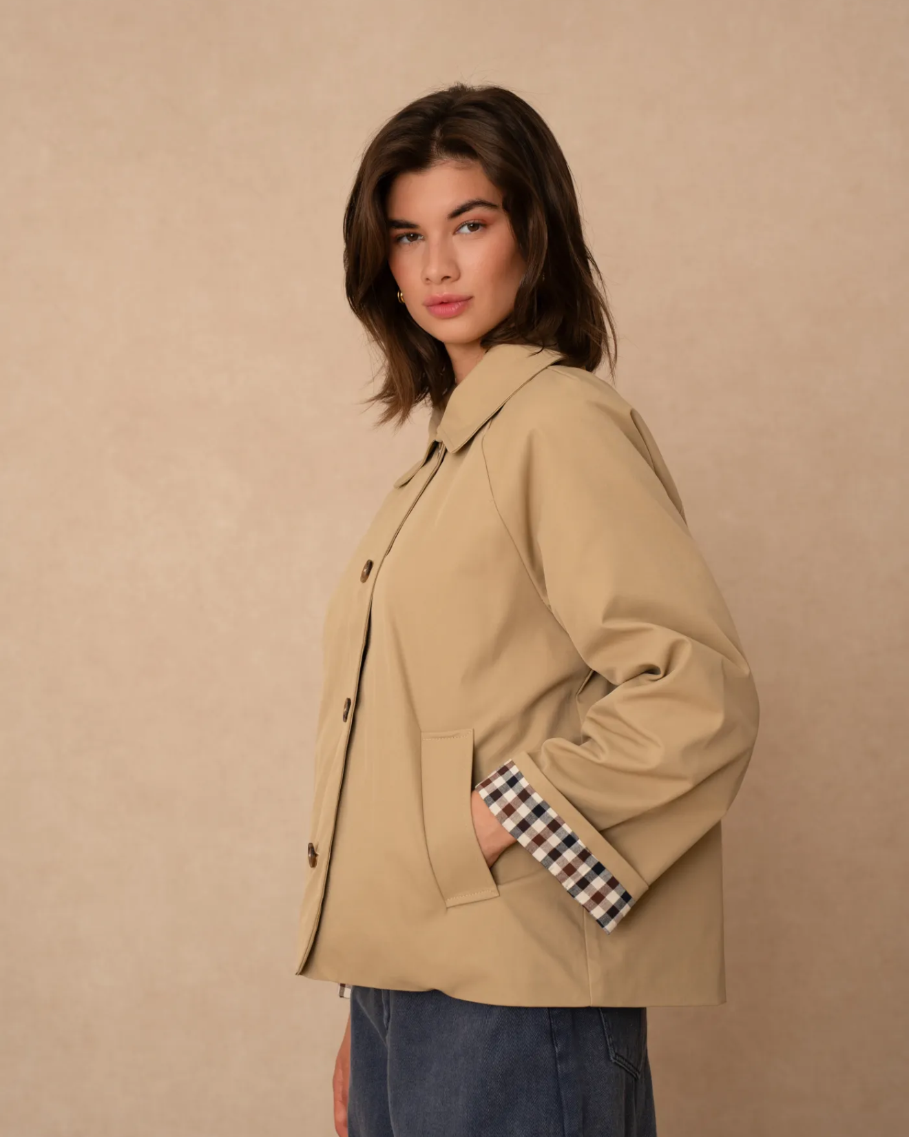 Short Trench Coat Beige