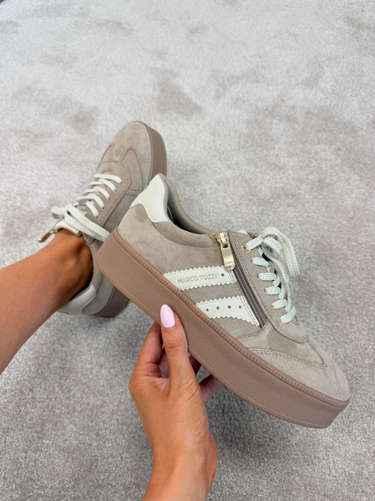 Tan Comb Trainers