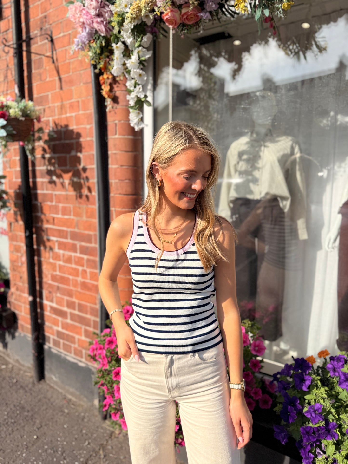 Fine Knit Stripe Vest White/Navy/Pink