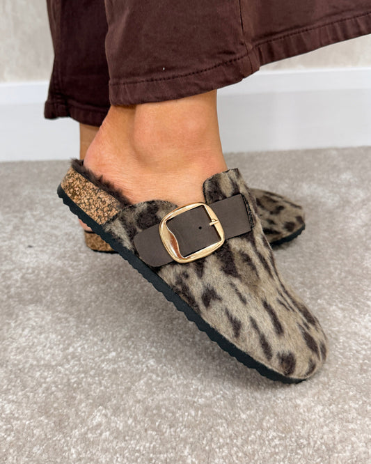 Oakley ocelot slippers
