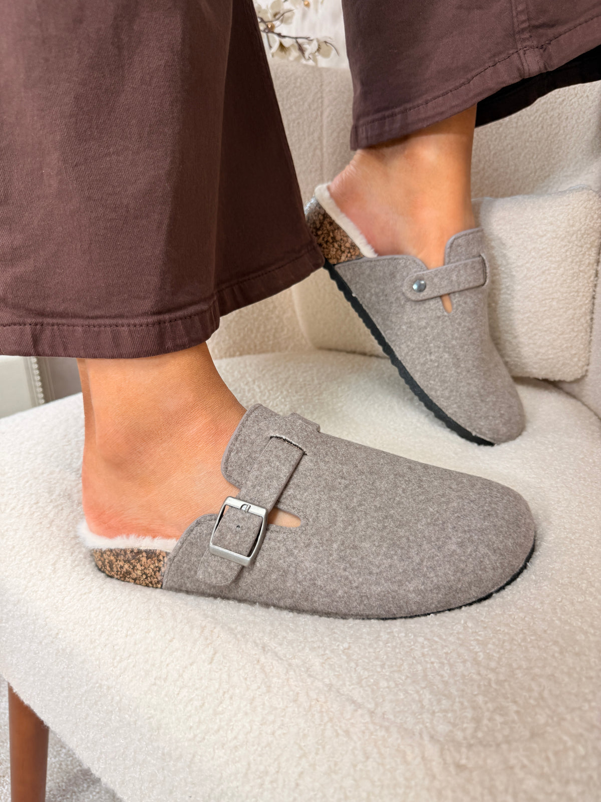 Ruthie slippers mink