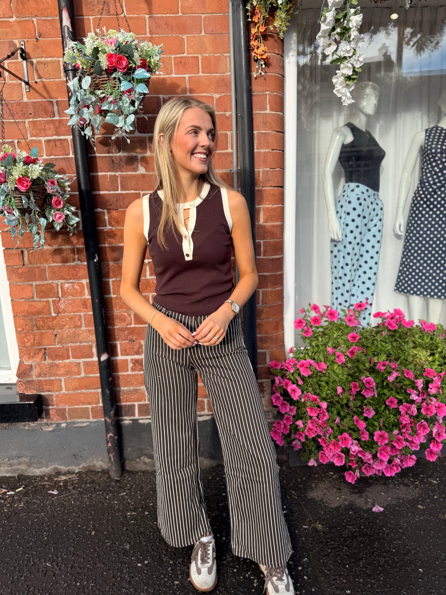 Contrast Button Vest Brown/Cream