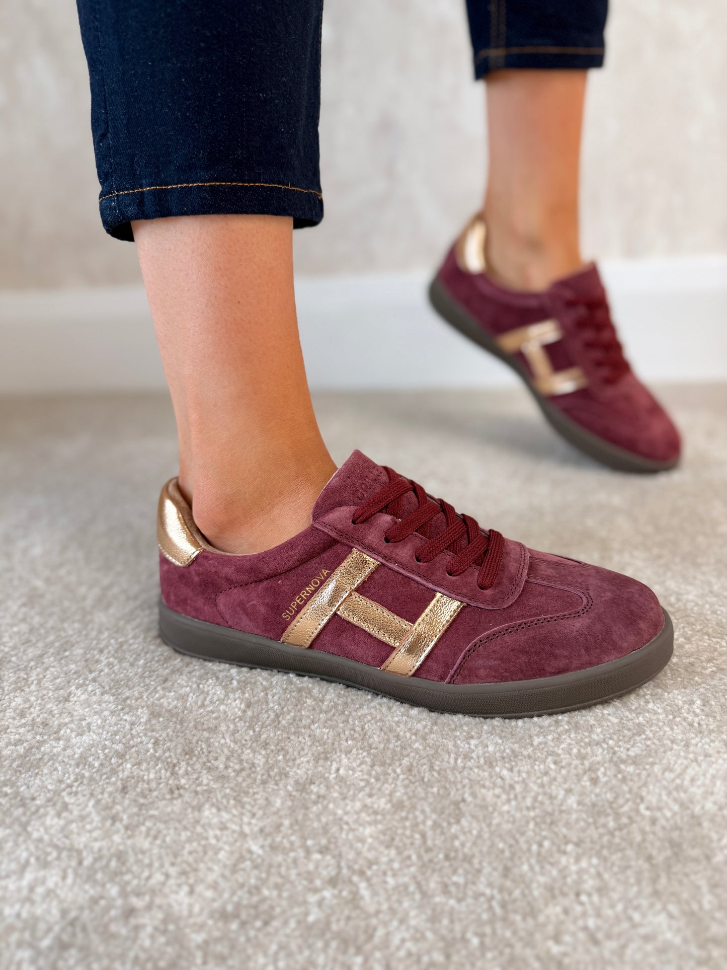 Sixty One Jazzberry Trainers