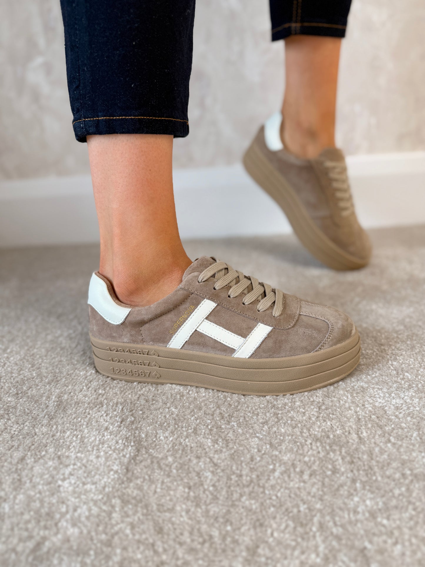 Sixty Eight Desert Sands Trainers