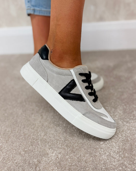 Eighty Mist Trainers