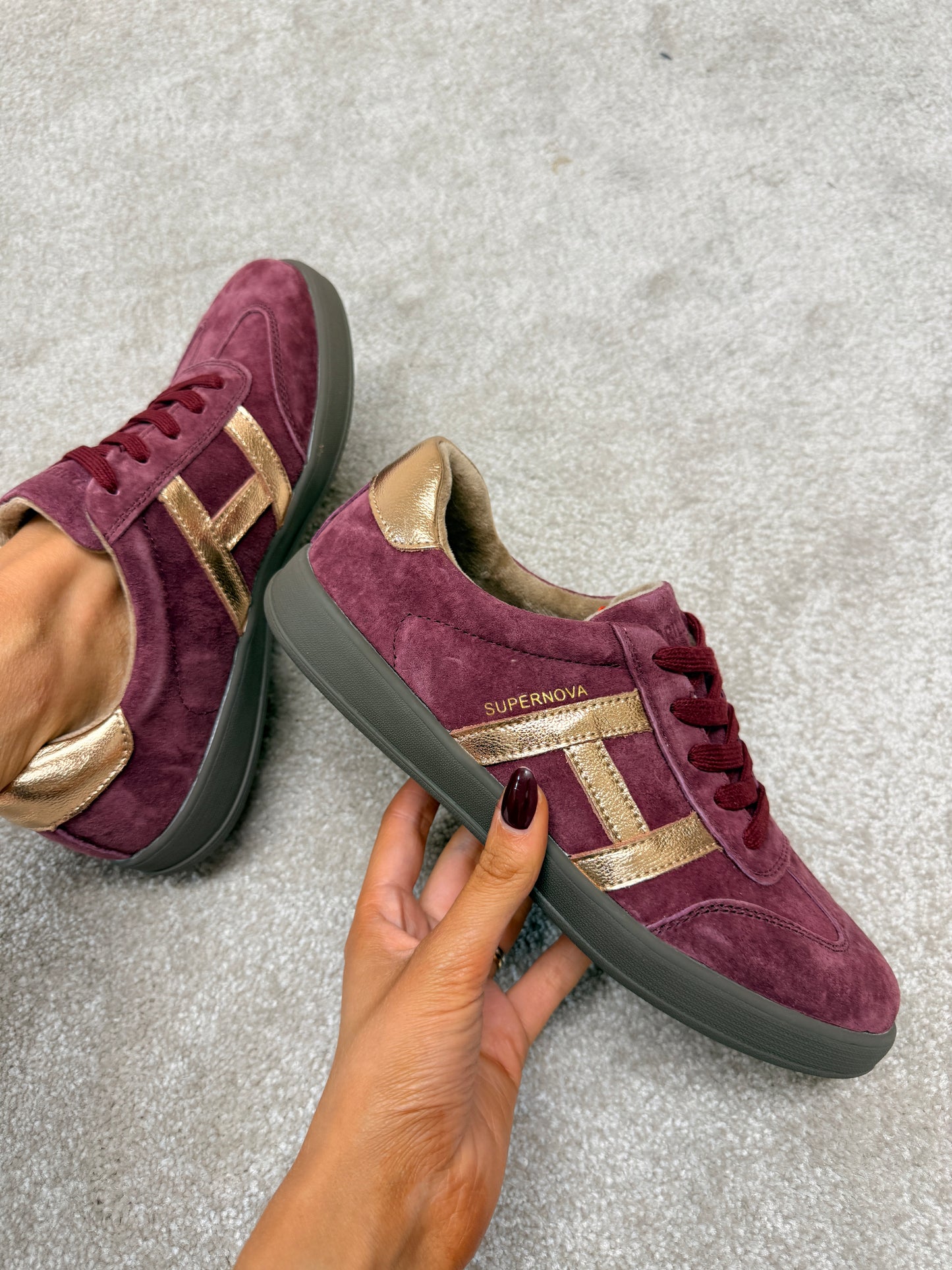 Sixty One Jazzberry Trainers