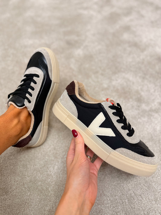 Eighty Coal Fog Trainers