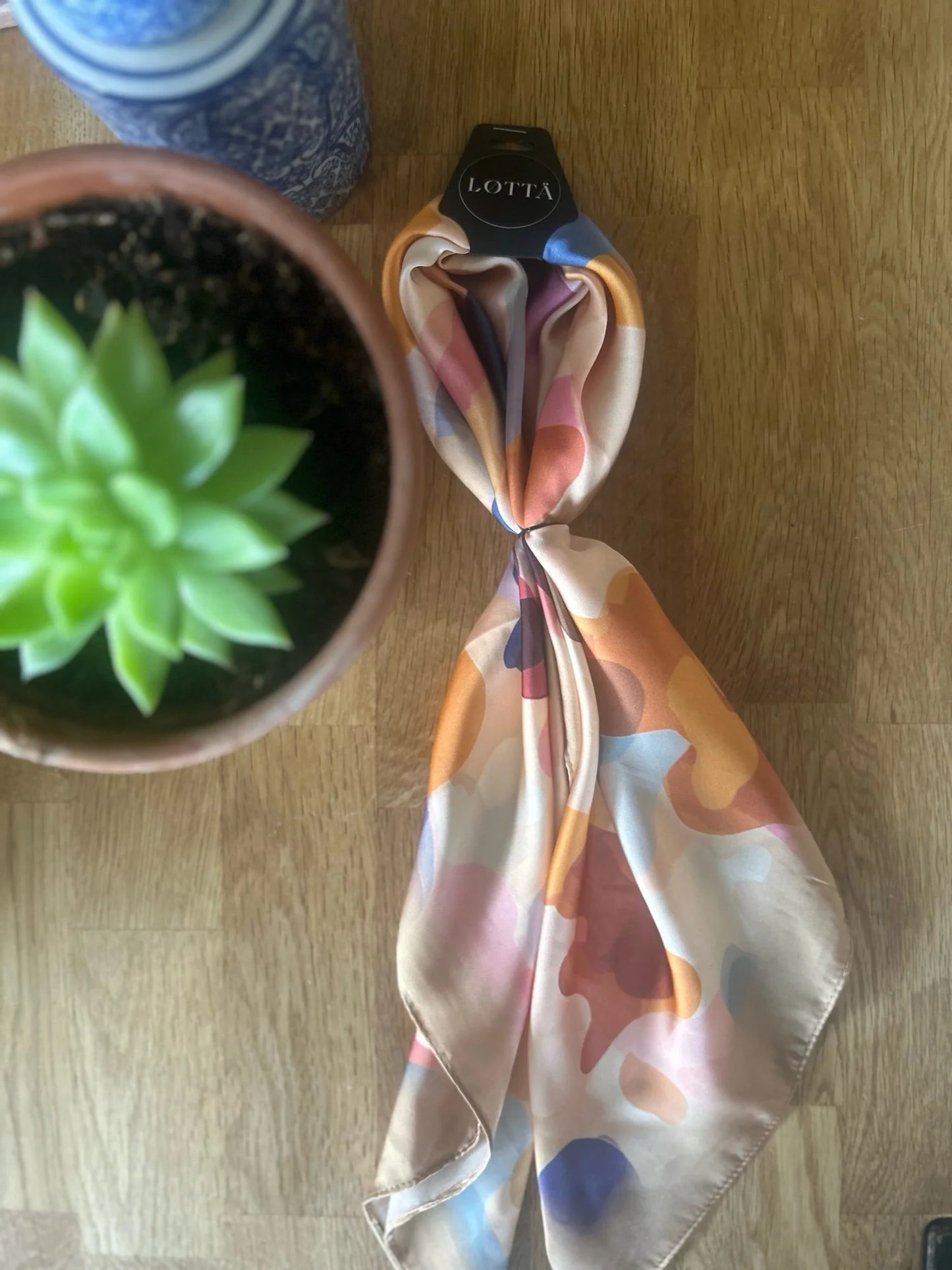 LOTTA Cloud Confetti scarf