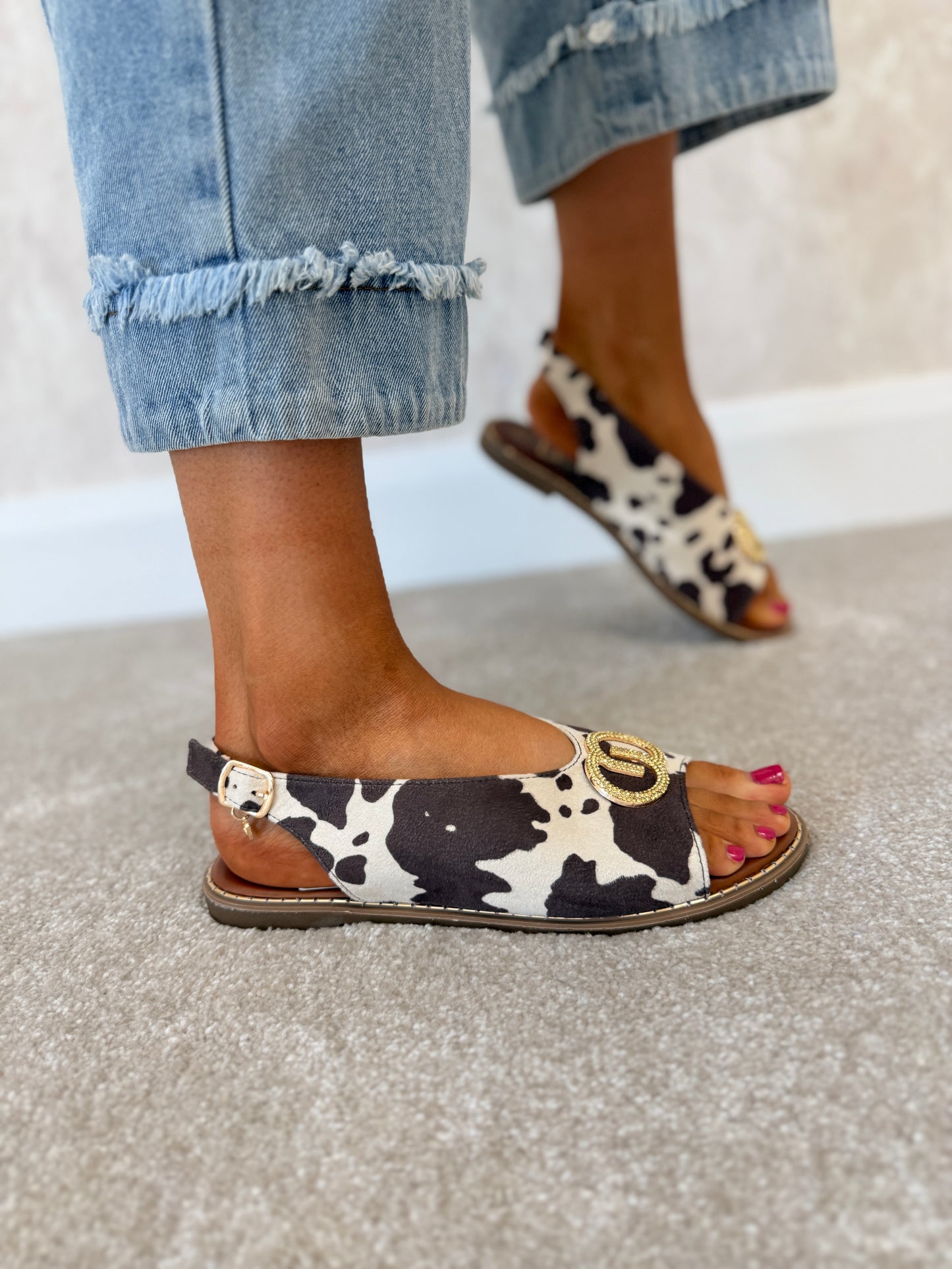 Blank Space Pasture Sandals