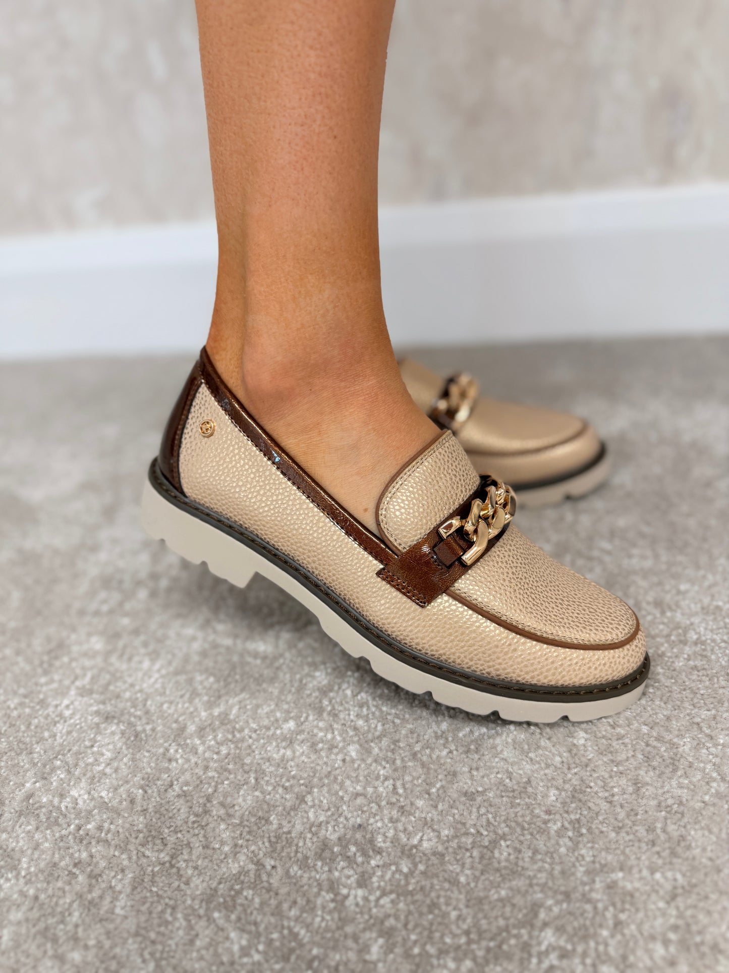 Daqia One Chiffon Topaz loafers