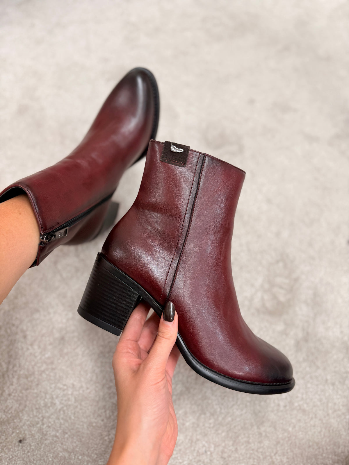 Yoshimi Maroon Boots