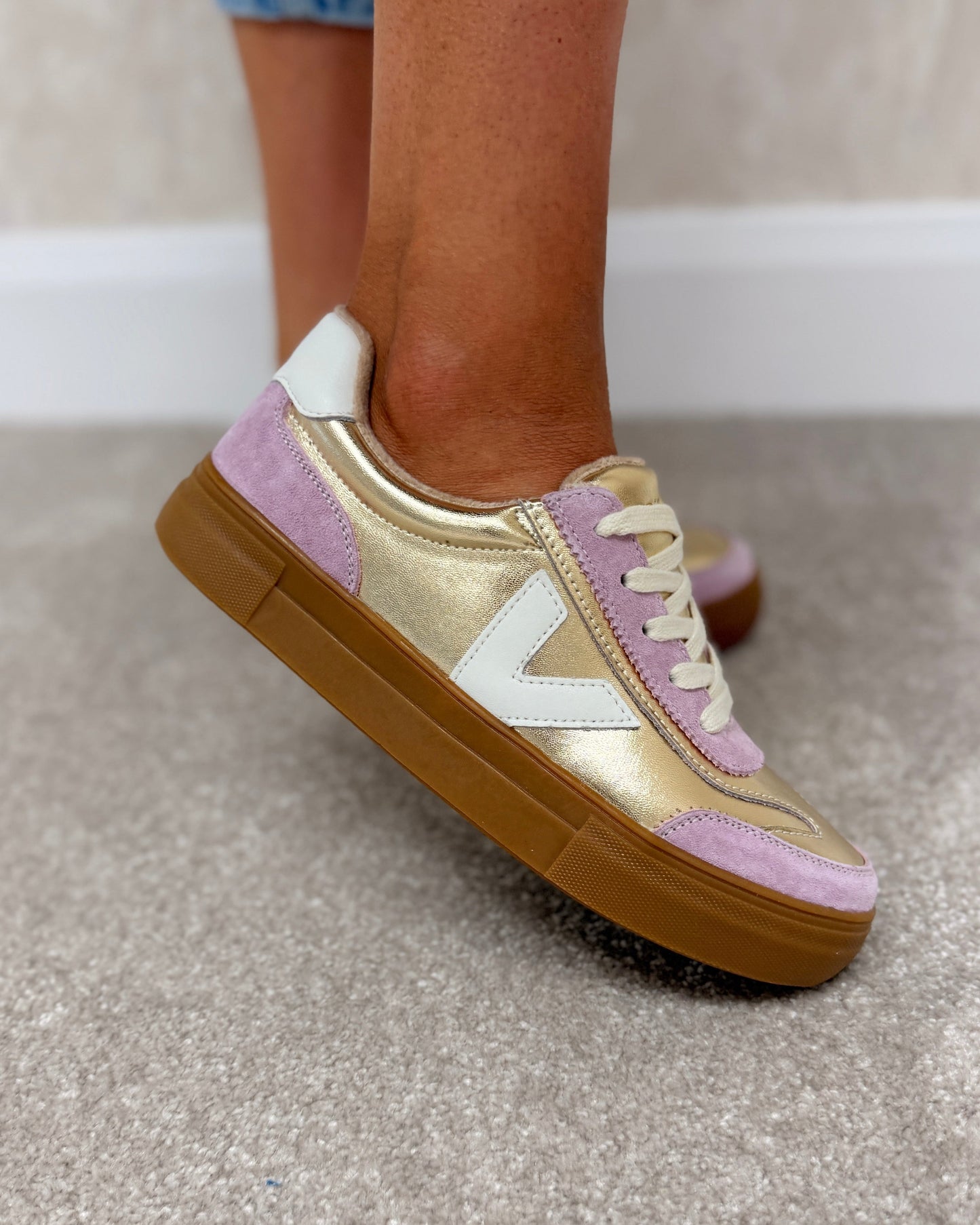 Eighty Golden Musk Trainers