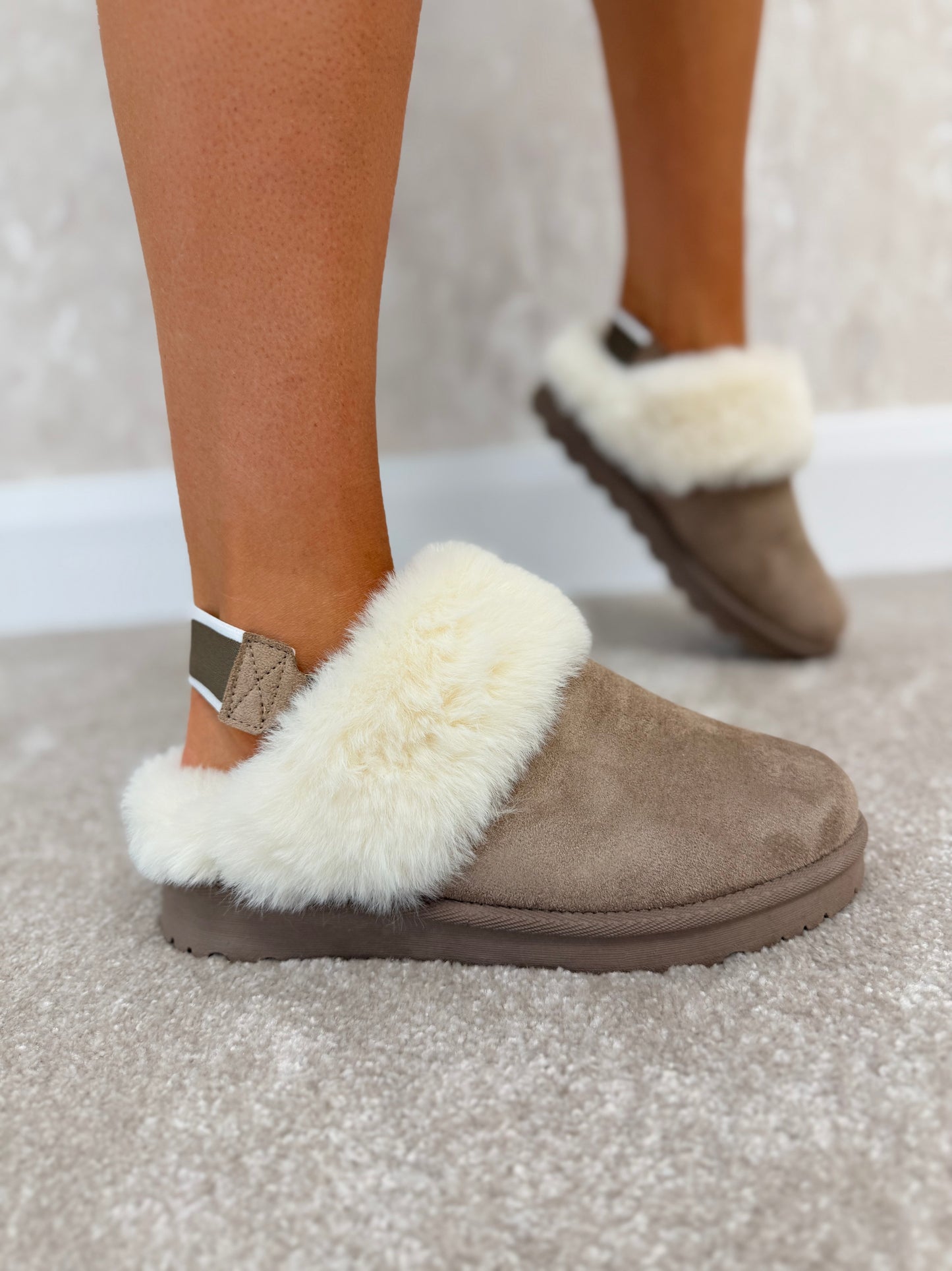 Lunar Nevis Slipper Mink