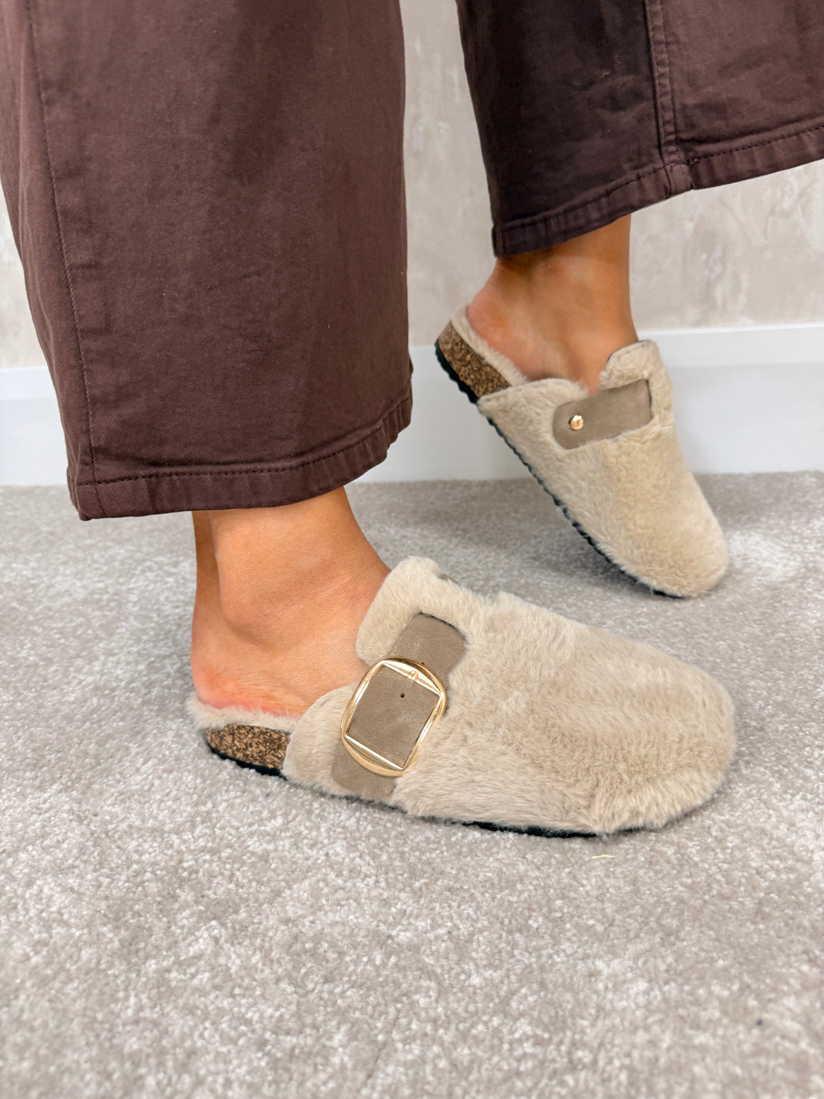 Rhianna beige slippers