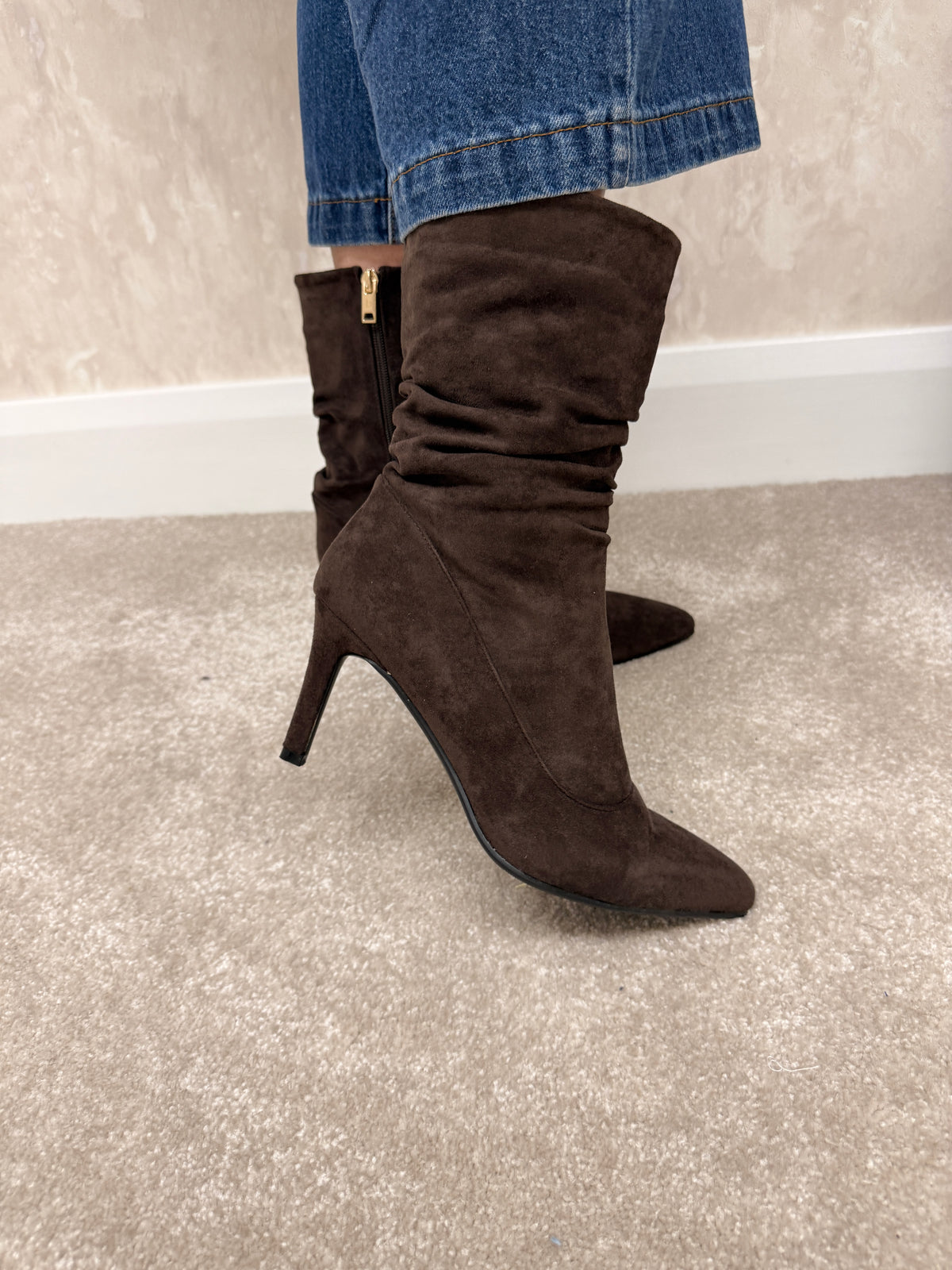 Leak it Choco pop boots