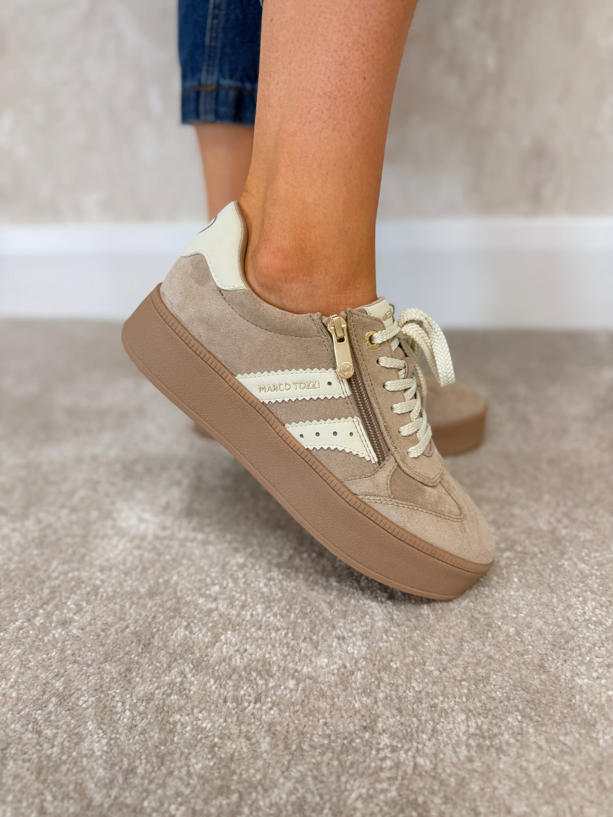 Tan Comb Trainers