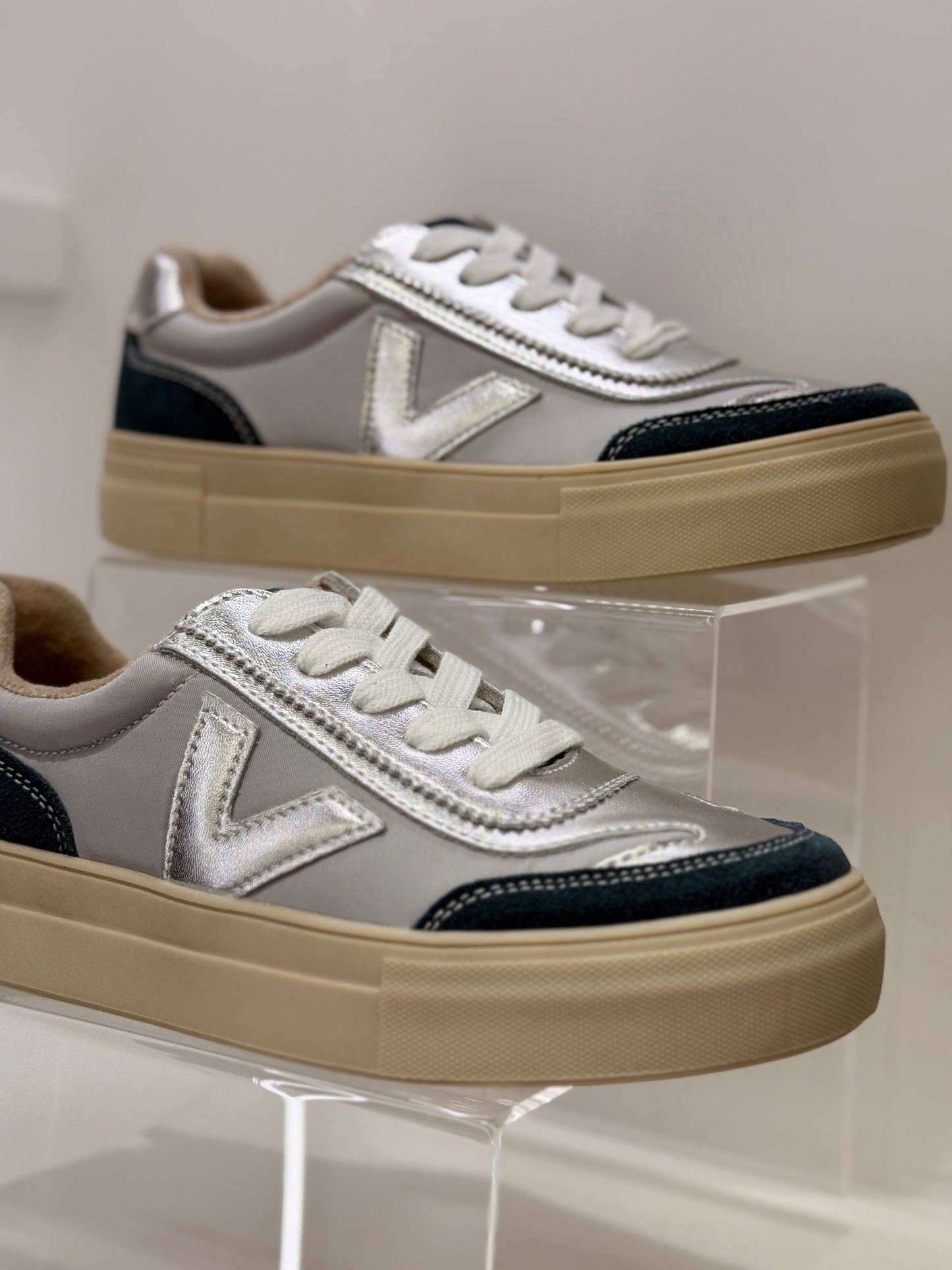 Eighty Aqua Blush Blue Trainers