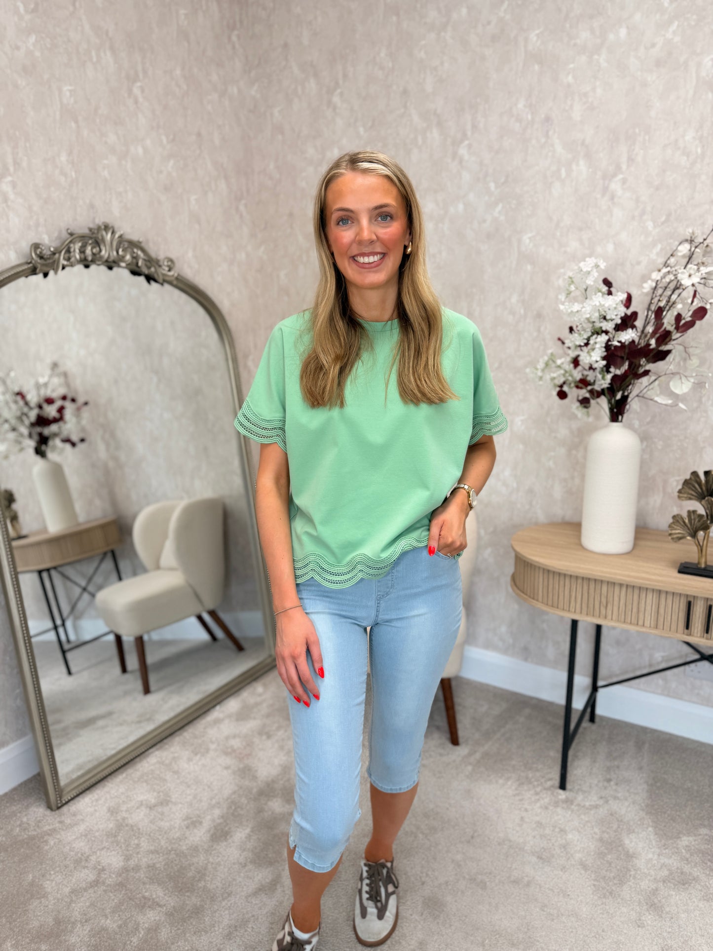 Melli 480w Capri Jeans Light Blue