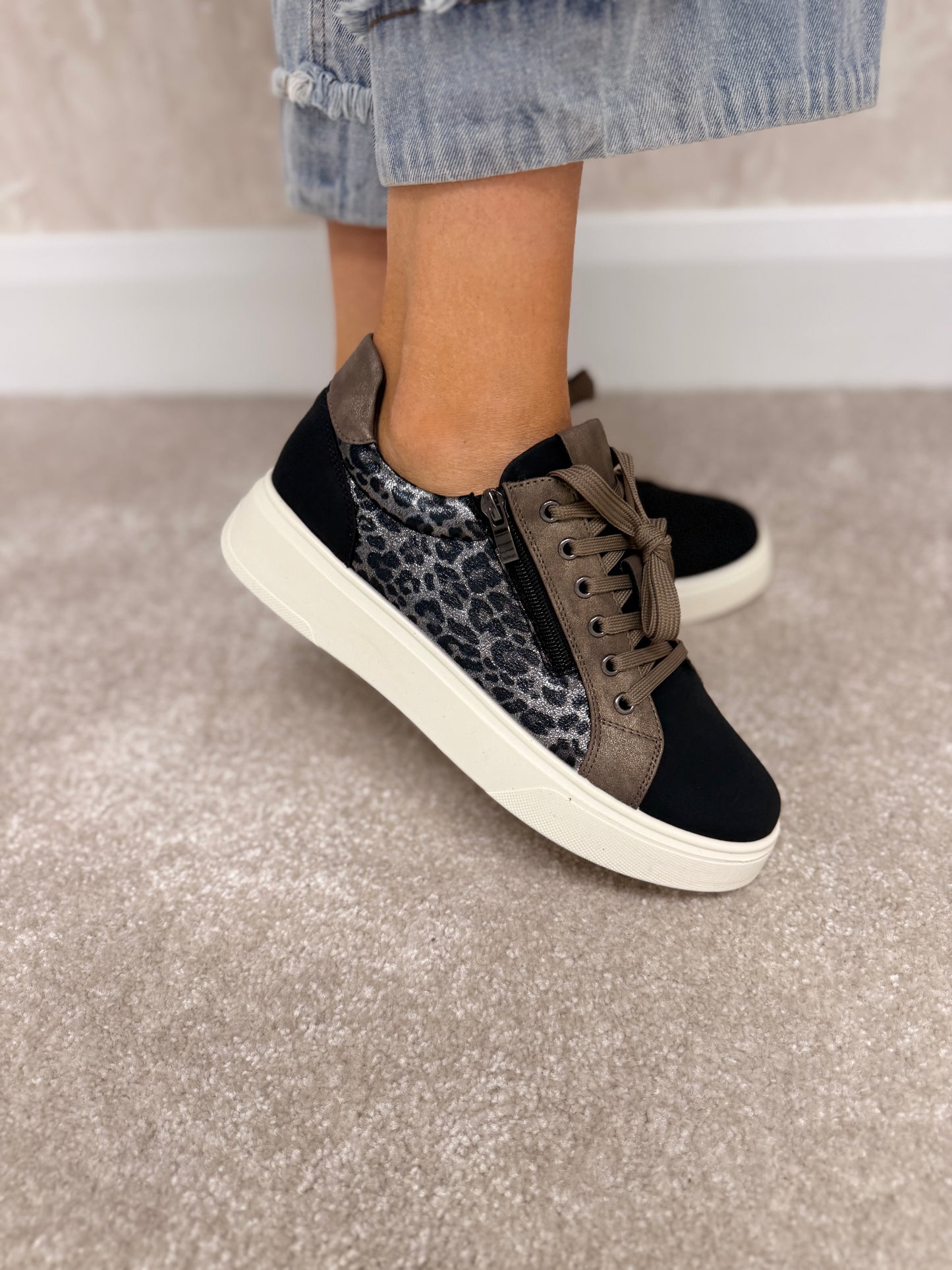 Lunar Brenda Black Trainers