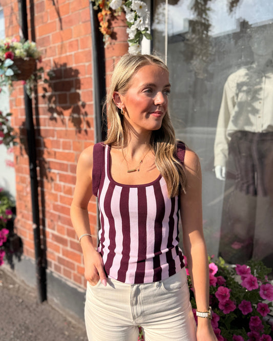 Stripe Ruffle Knit Vest Burgundy