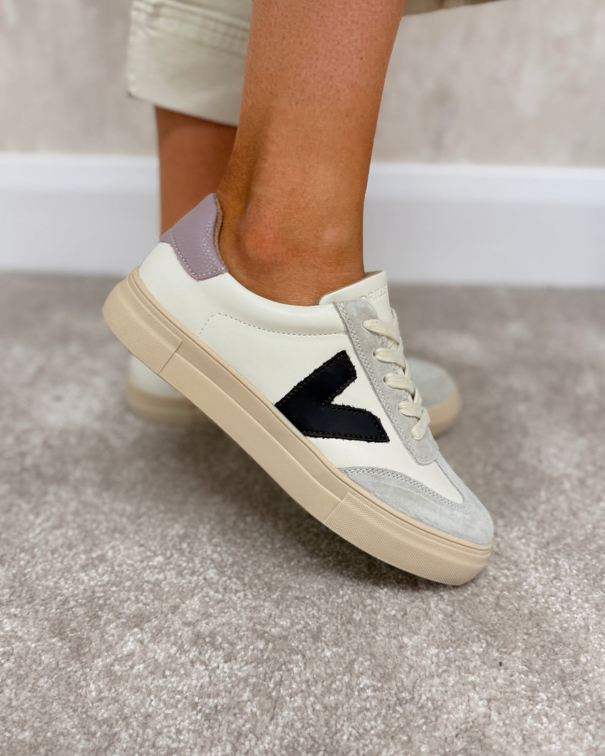 Ninety Petal Pond Trainers