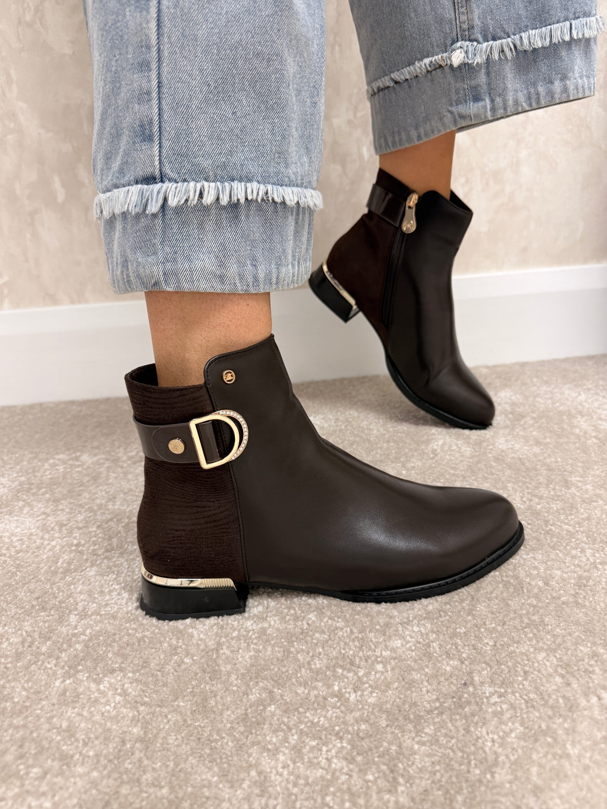 Wuqi One Choccy Boots