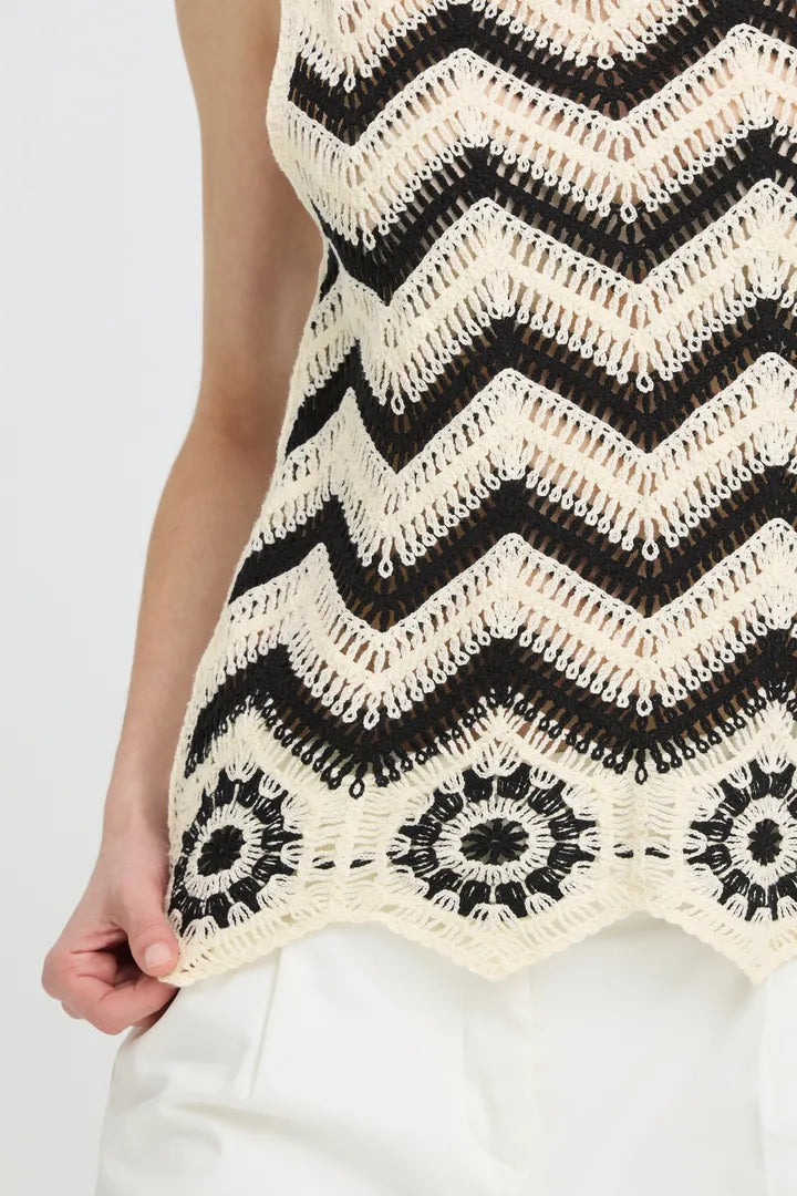 Oesra Sleeveless Top