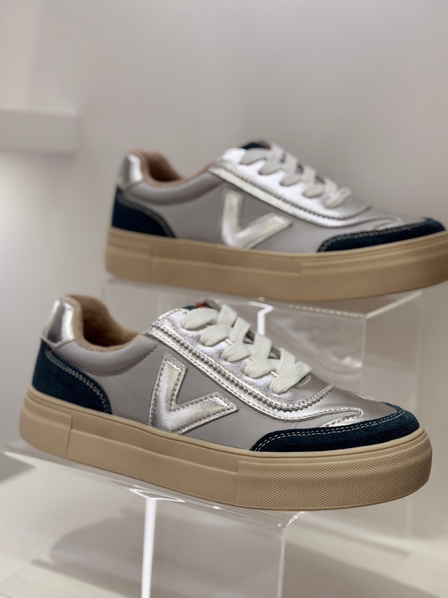 Eighty Aqua Blush Blue Trainers