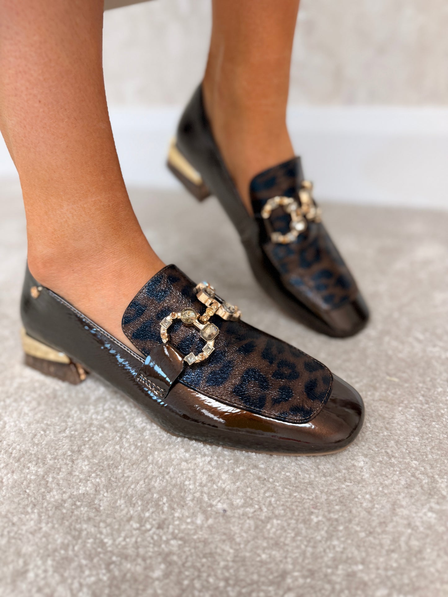 Hahoe One Topaz Cheetah loafers