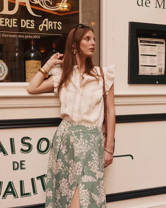 Sleeveless Embroider blouse