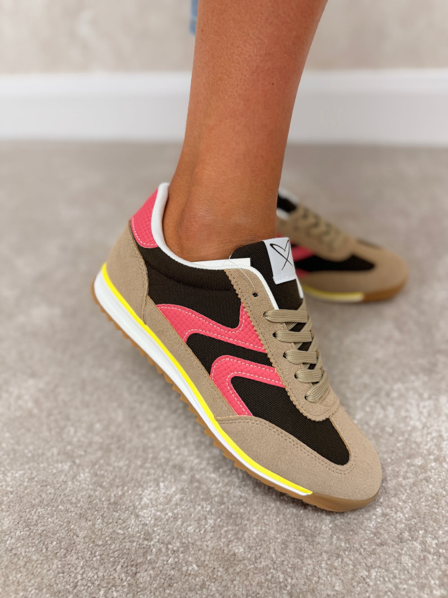 Lunar Zoe Trainer Brown Pink