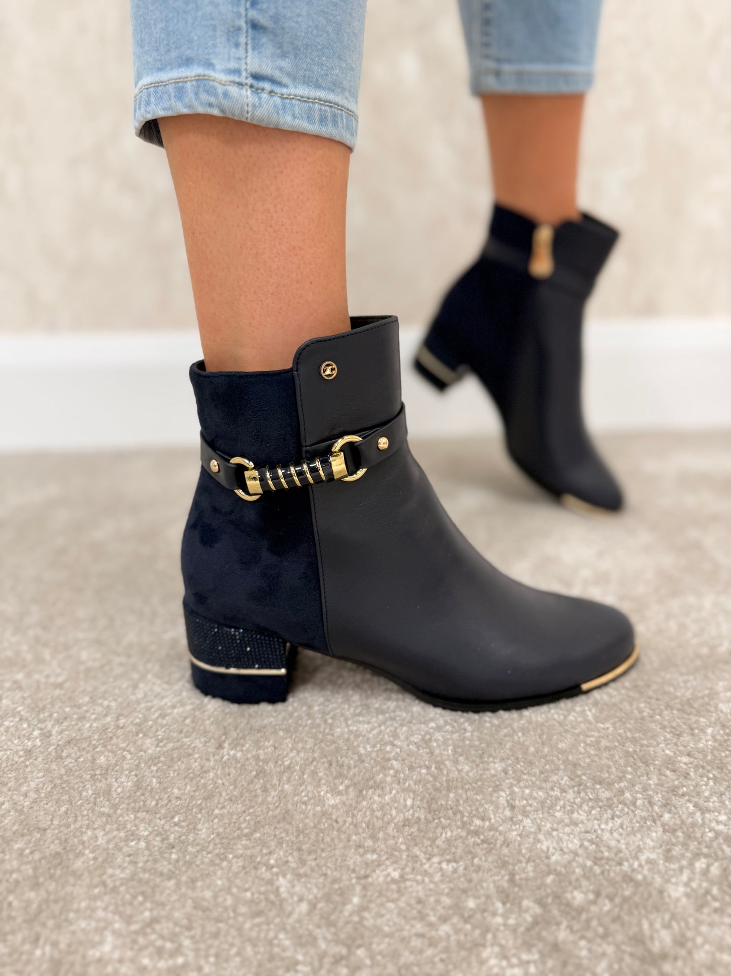 Jayapura Cobalt Boots