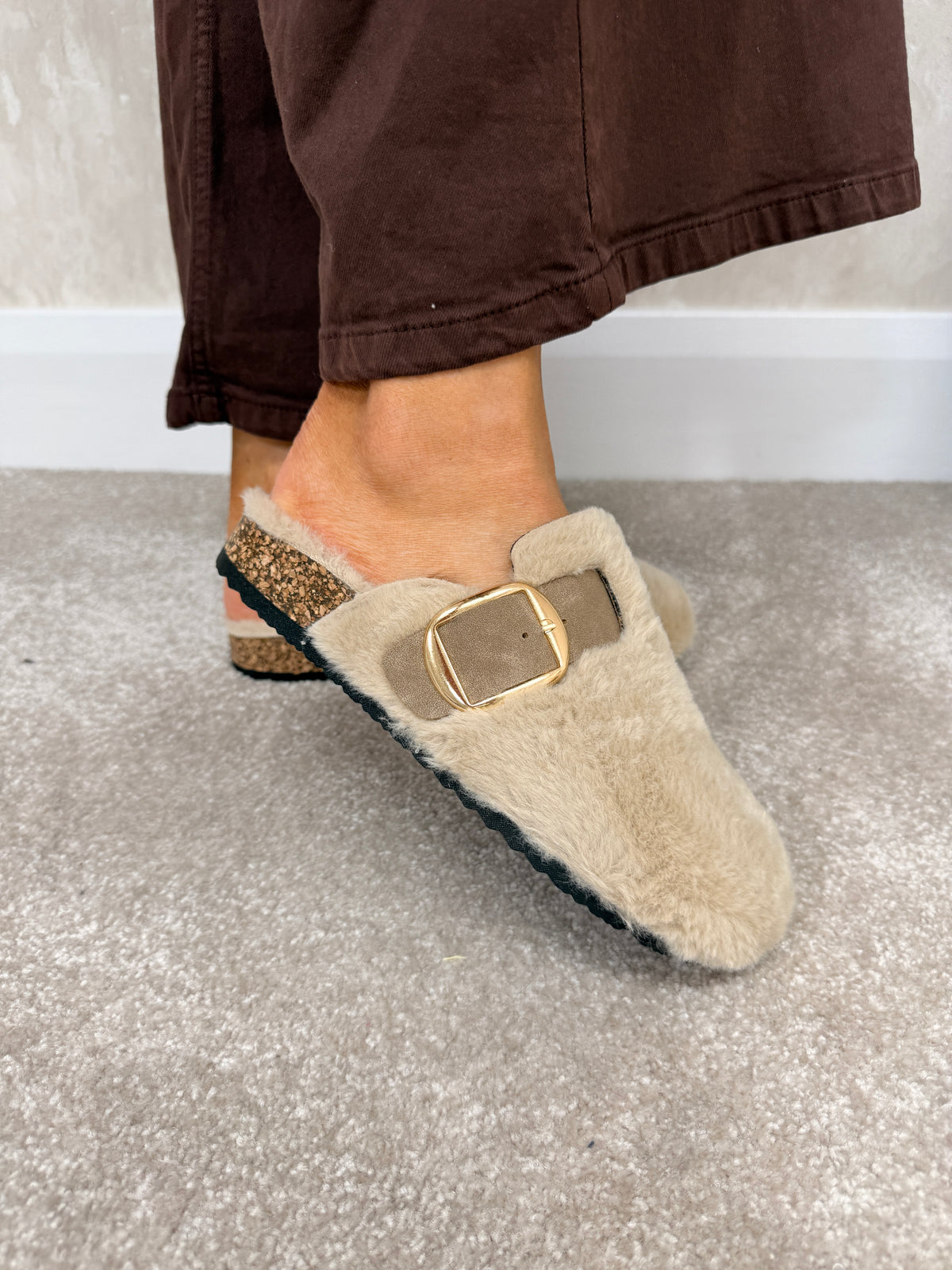 Rhianna beige slippers