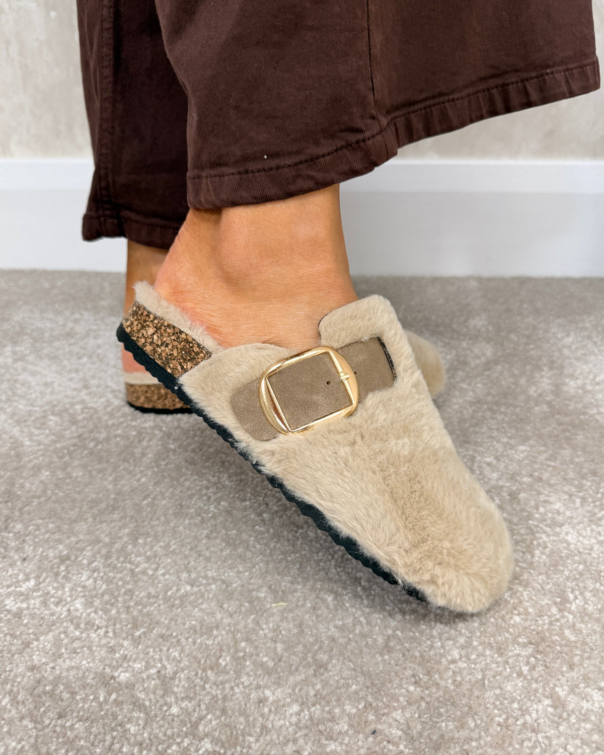 Rhianna beige slippers