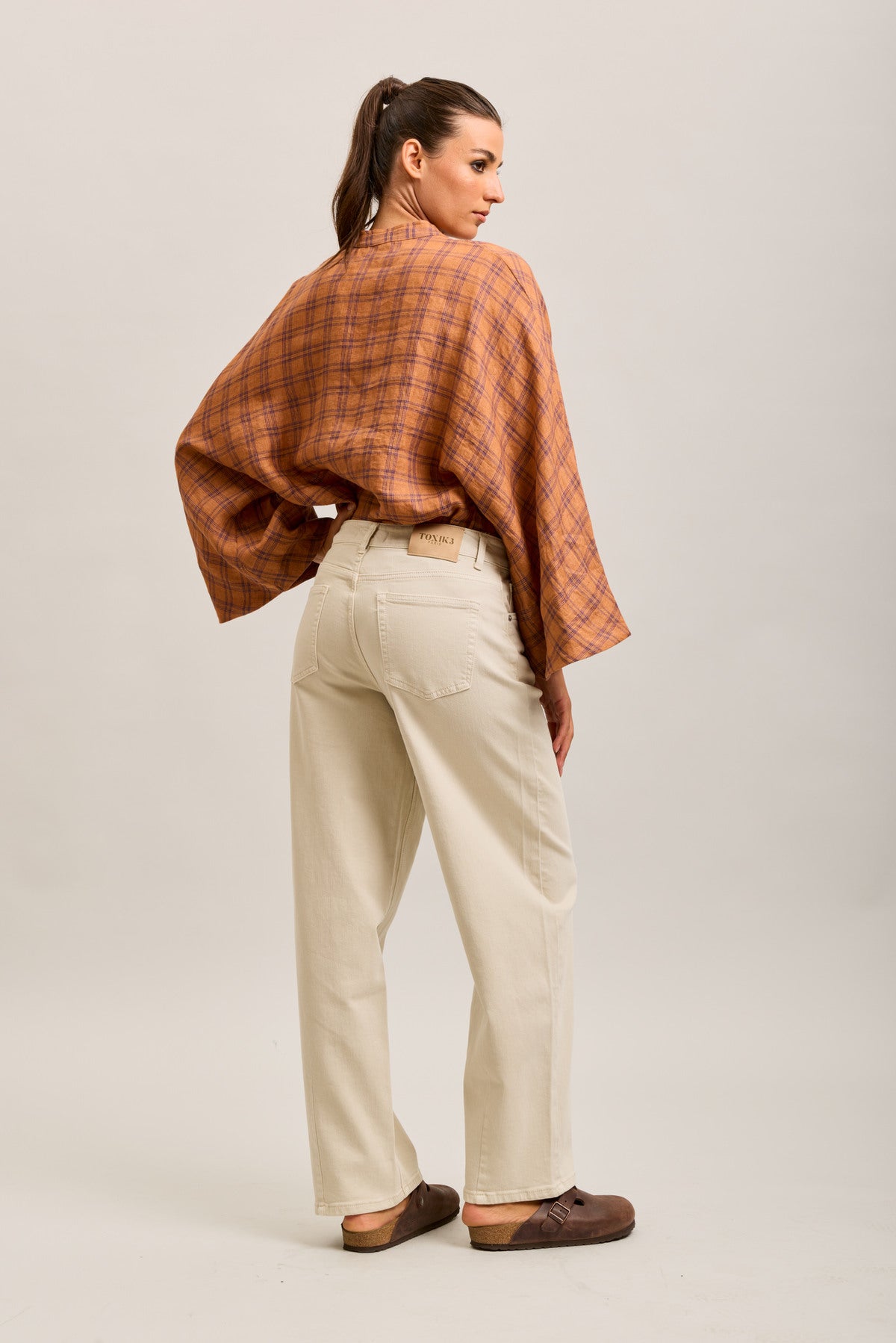 Cream barrel jeans